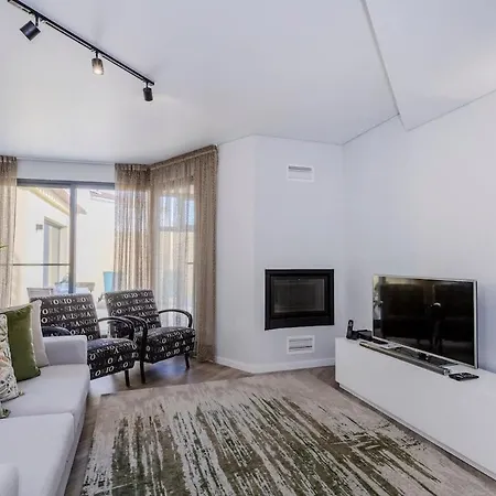 Casa Do Senhor Do Colegio 아파트 *