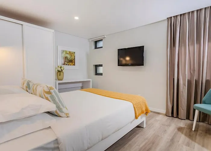 Casa Do Senhor Do Colegio 아파트 *