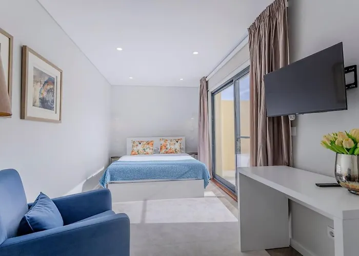 Casa Do Senhor Do Colegio Ponta Delgada